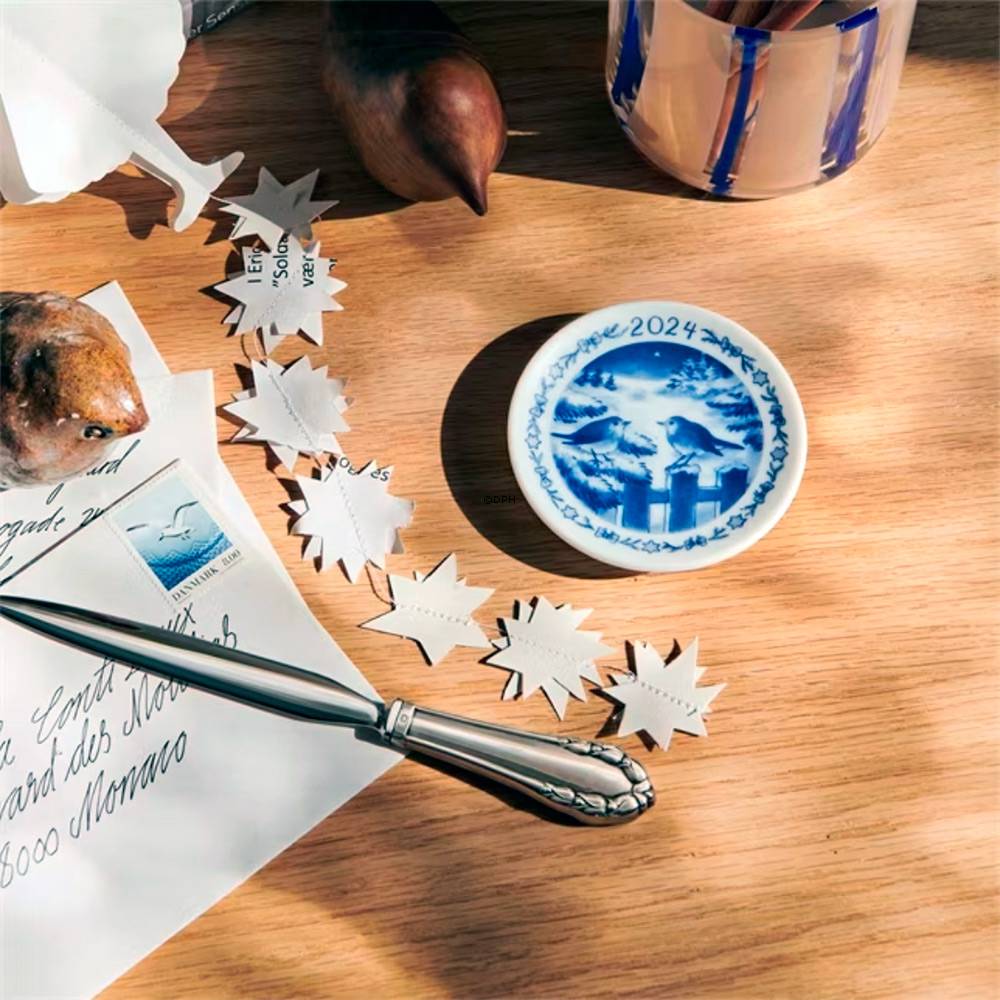 2024 Weihnachtsplakette, Vögel im Schnee, Royal Copenhagen