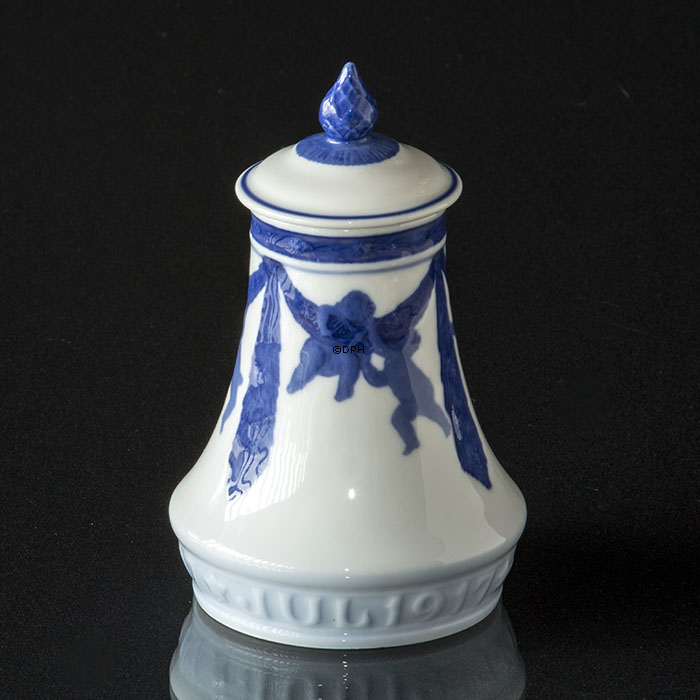 Royal Copenhagen Weihnachtsvase / Glas 1917