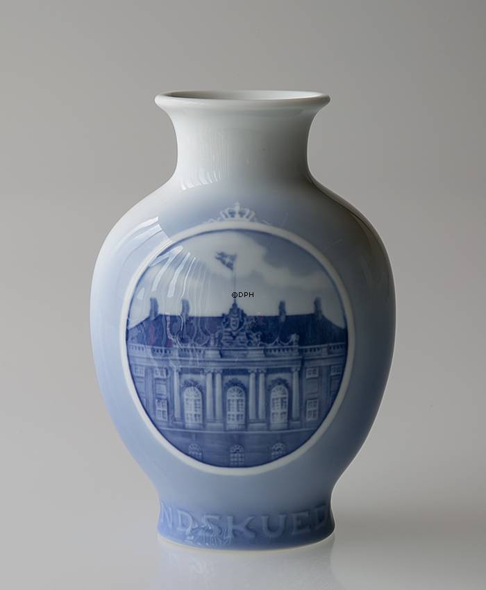 Vase "Rundskuedag" Royal Copenhagen 1941