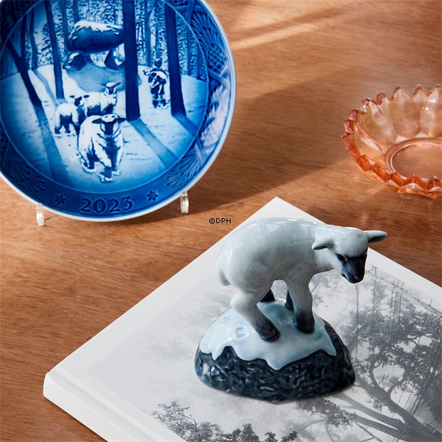 Weihnachten im Wald, 2023 Royal Copenhagen Weihnachtsteller