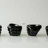 Eierbecher, "Hand" Set von 4 Stück. schwarz
