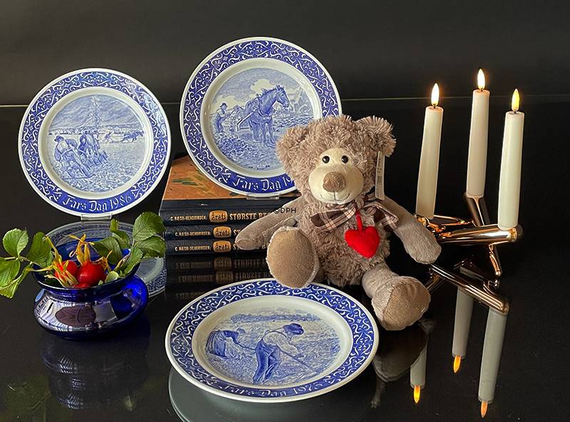 Plüschbär Grau - Süßer weicher Teddybär mit rotem Herz