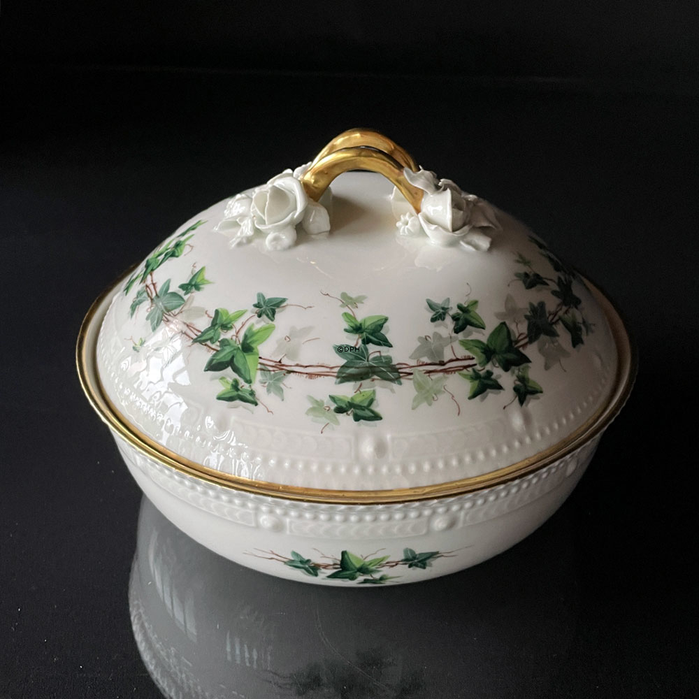 Seltene Deckelschale mit Efeu-Dekoration Nr. 172 oder xx/3568, rund, Fassungsvermögen, Royal Copenhagen.