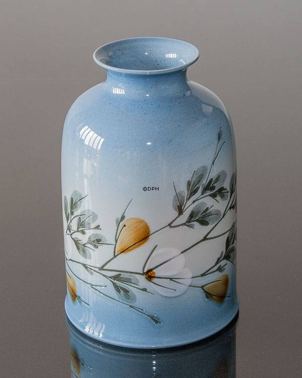 Vase mit Blumen und Zweigen, Royal Copenhagen Nr. 967-3889