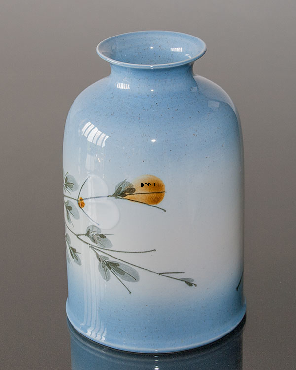 Vase mit Blumen und Zweigen, Royal Copenhagen Nr. 967-3889