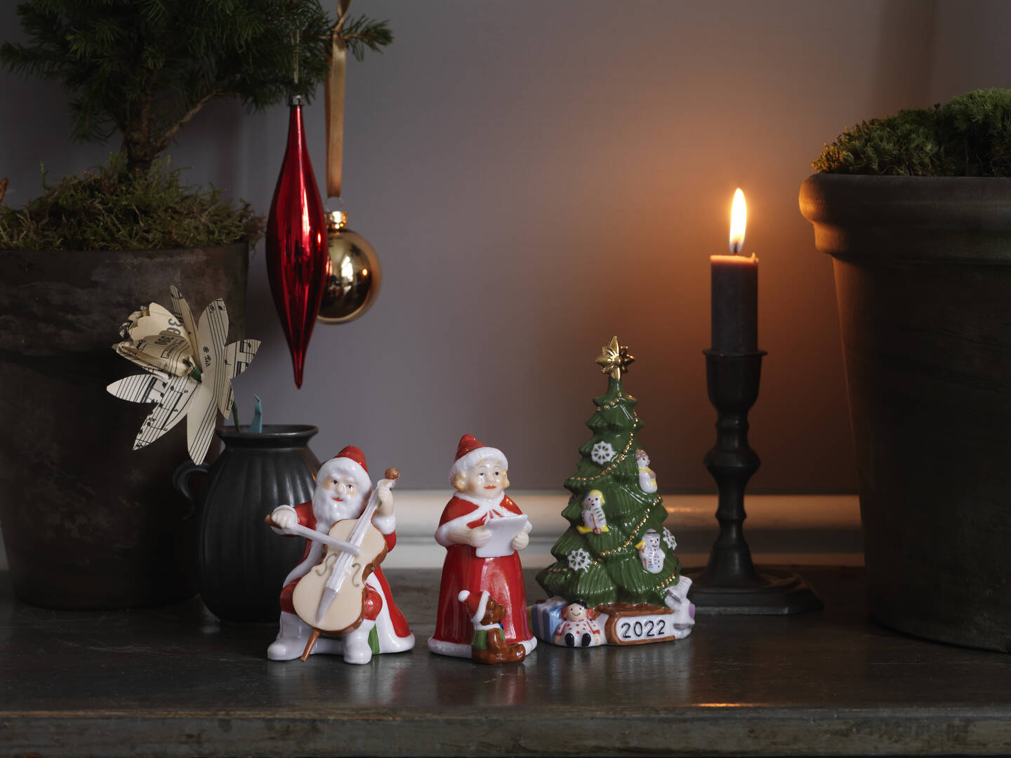 Santa Claus und Weihnachtsfrau von Royal Copenhagen - Jetzt bei DPH Trading kaufen.