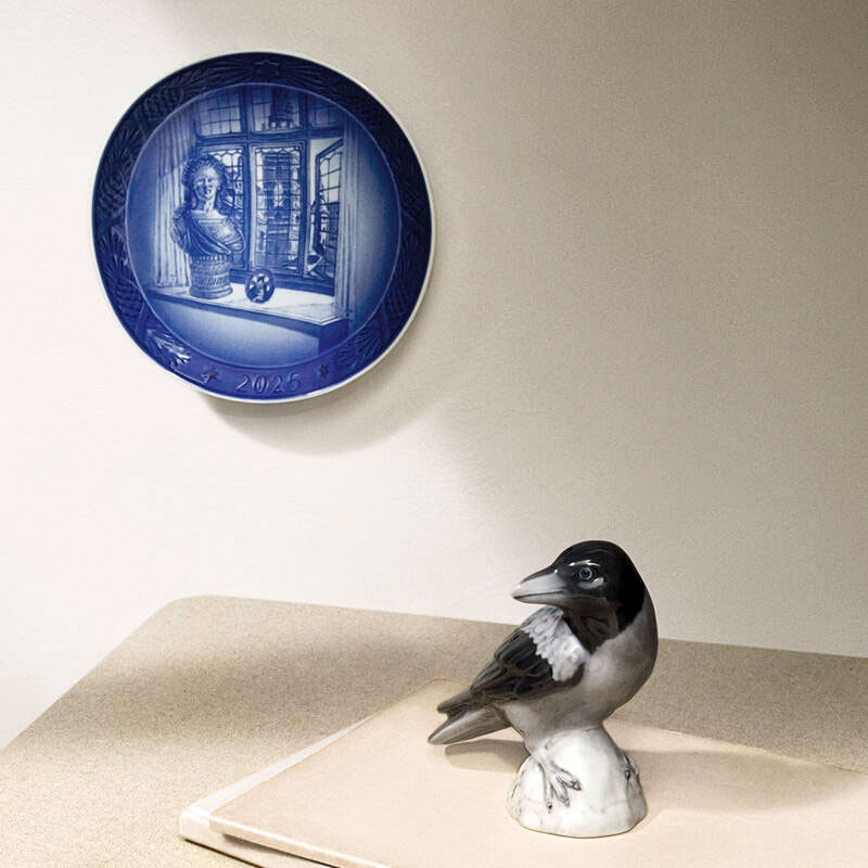 Royal Copenhagen Weihnachtsplatte 2025 und Jahresfigur 2025