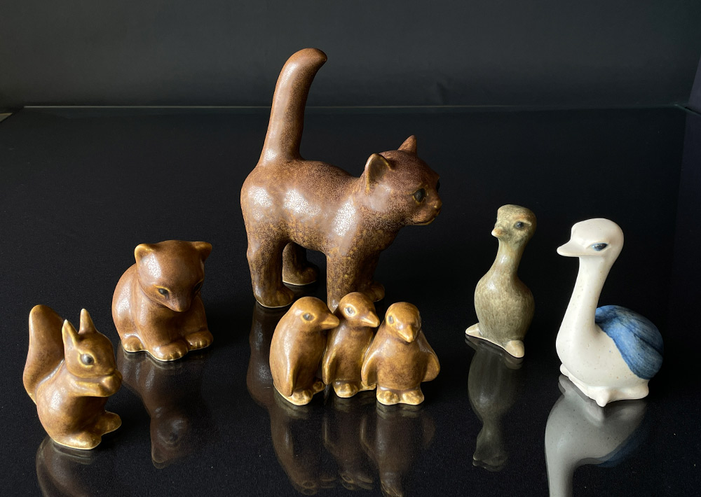 Knud Basse Ceramics Figuren von Katze, Bär, Pinguin, Strauß und Reiher