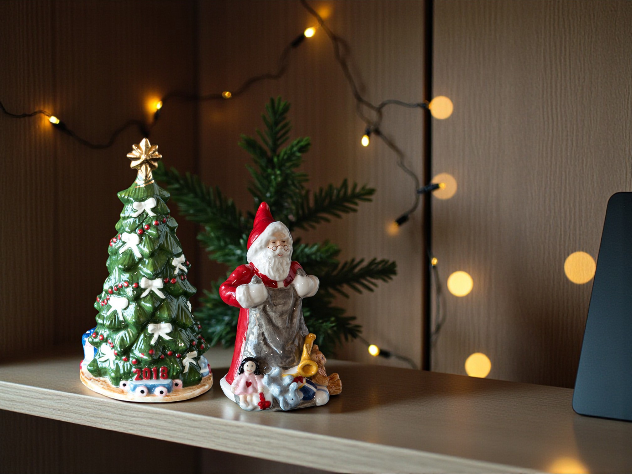 Royal Copenhagen Jährlicher Weihnachtsmann 2018 mit Geschenkesack