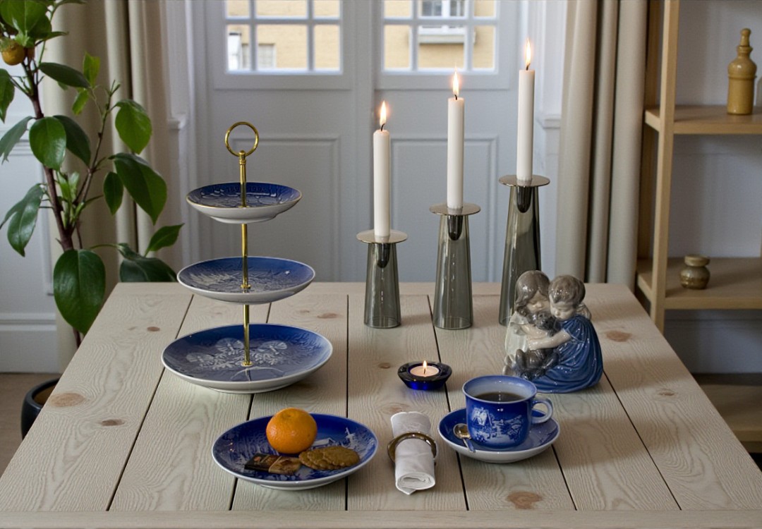 Machen Sie eine Etagere aus Ihren alten Tellern und Platten